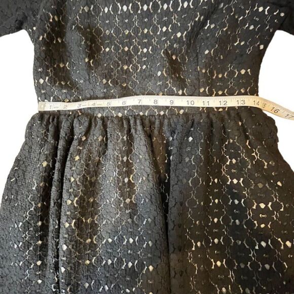 Lilly Pulitzer Black Lace Dress Key Hole Button Back Lined Wide Neck Size 10 - Picture 12 of 14